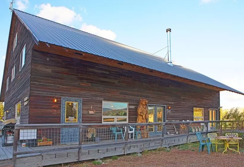 Maaseutuhotelli Eden Valley Guest Ranch