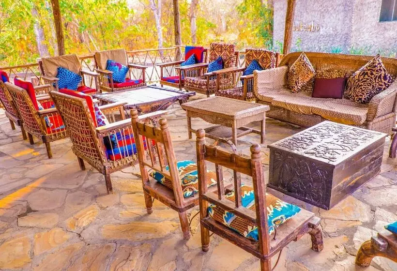 ホテル Selous Butembo Tented Lodge Lotus