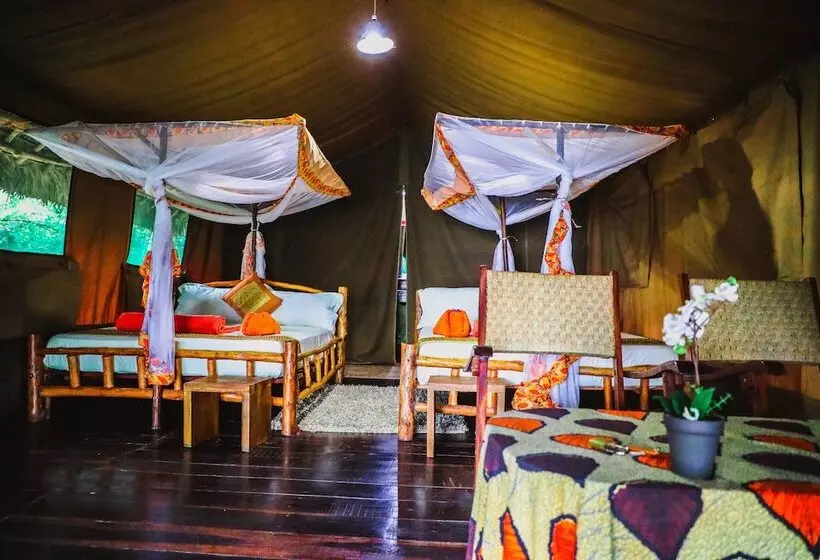ホテル Selous Butembo Tented Lodge Lotus