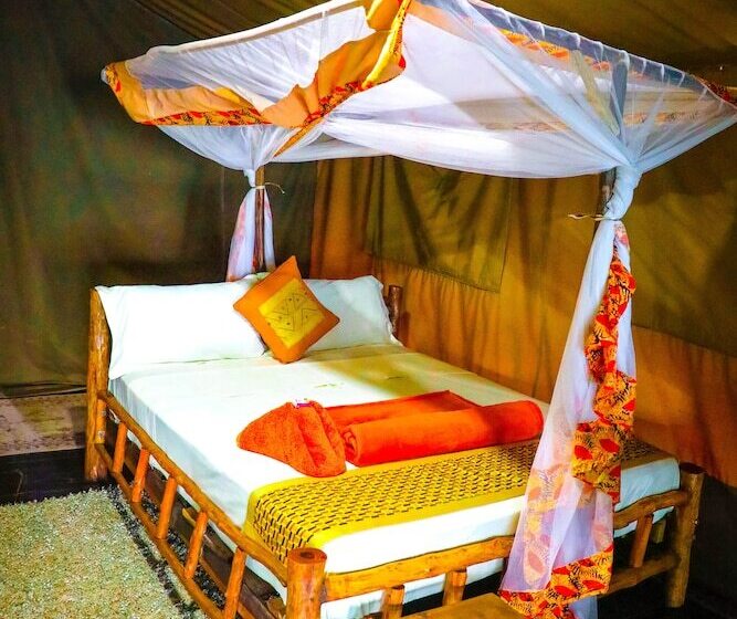 فندق Selous Butembo Tented Lodge Lotus