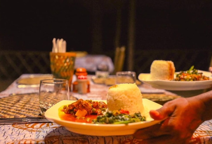 فندق Selous Butembo Tented Lodge Lotus