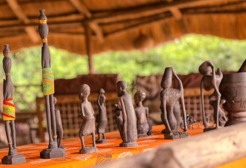 فندق Selous Butembo Tented Lodge Lotus