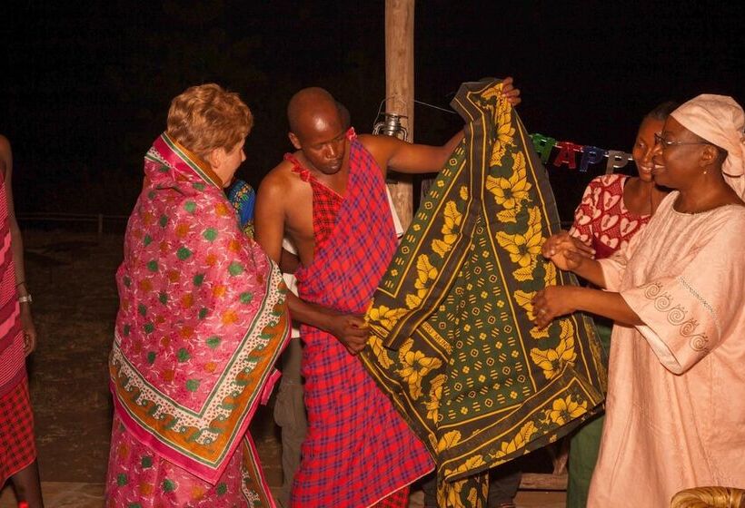 فندق Selous Butembo Tented Lodge Lotus