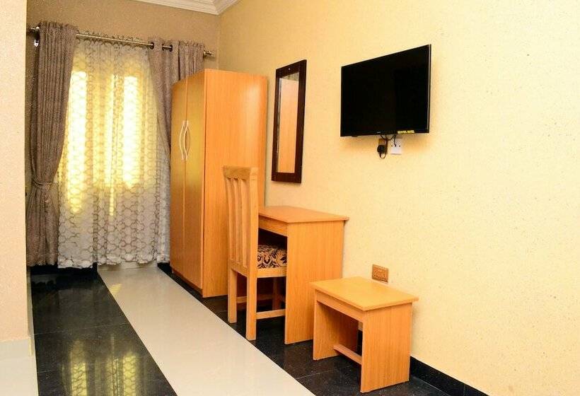 Kevotel Hotel And Suites