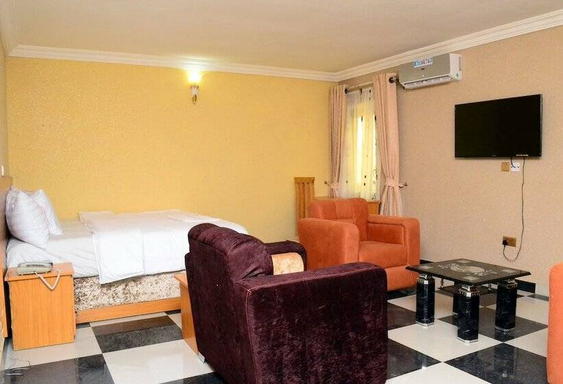 Kevotel Hotel And Suites