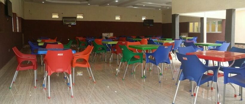 Kevotel Hotel And Suites