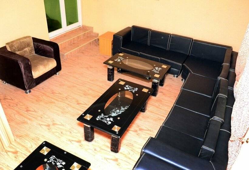 Kevotel Hotel And Suites