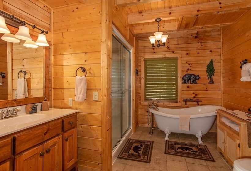 Luxurious Nine Bears Home Minutes Away To Gatlinburg By Redawning