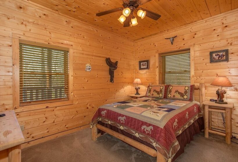 Luxurious Nine Bears Home Minutes Away To Gatlinburg By Redawning