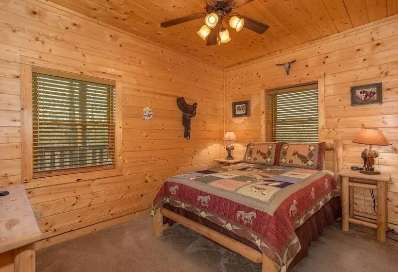 Luxurious Nine Bears Home Minutes Away To Gatlinburg By Redawning