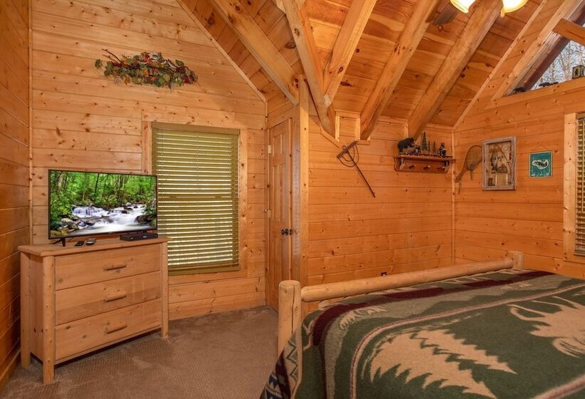 Luxurious Nine Bears Home Minutes Away To Gatlinburg By Redawning