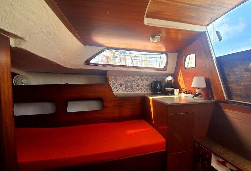 پانسیون Charmant Voilier Nuit Insolite