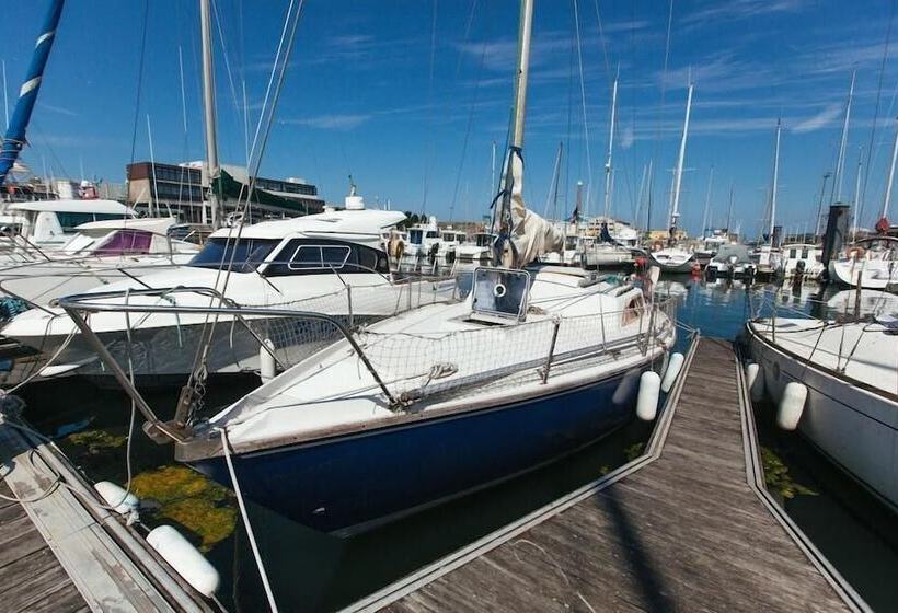 پانسیون Charmant Voilier Nuit Insolite