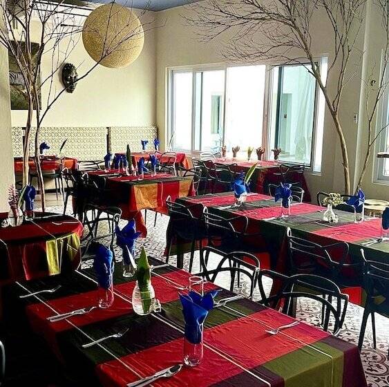 پانسیون Morgans Cliff