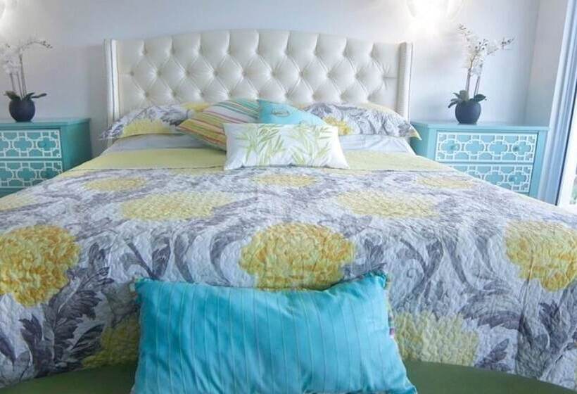 پانسیون Morgans Cliff