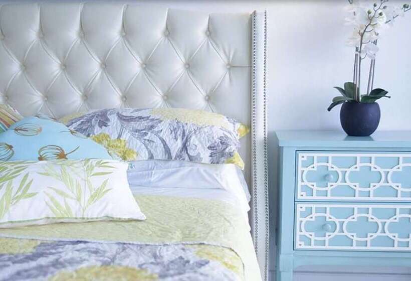 پانسیون Morgans Cliff