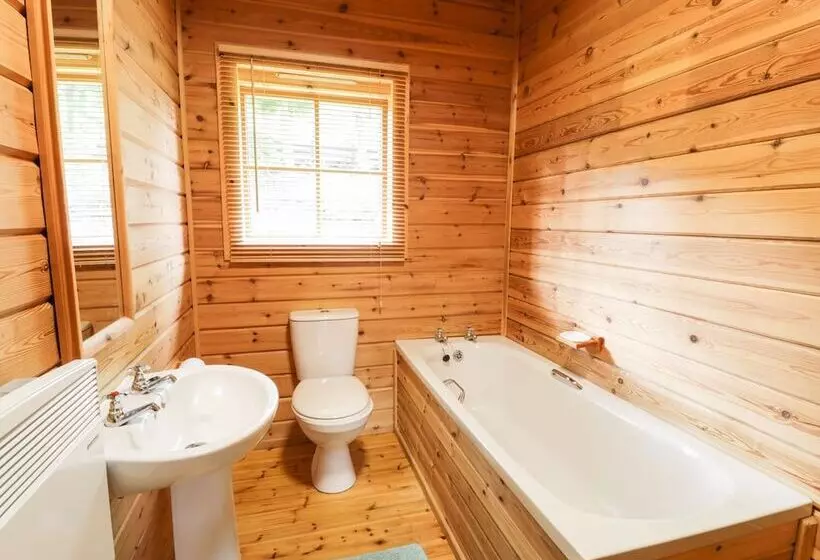 Sunset Lodge 6