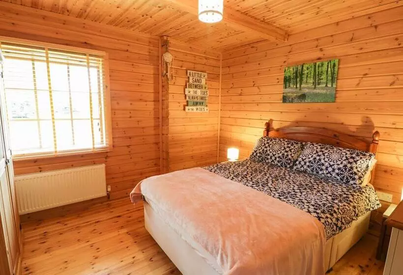 Sunset Lodge 6