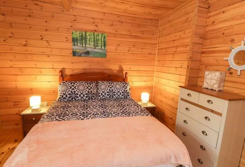 Sunset Lodge 6