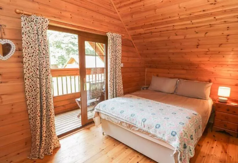 Sunset Lodge 6