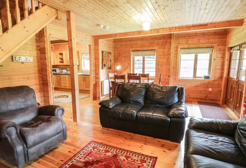 Sunset Lodge 6