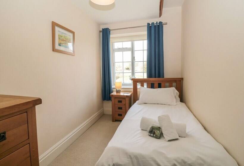 The Old School House