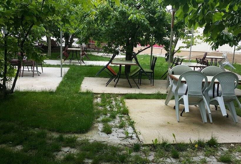 Alanlar Alabalık Ve Otel