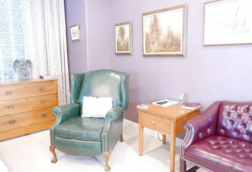 Aamiaismajoitus (B&B) Mill Creek Gardens