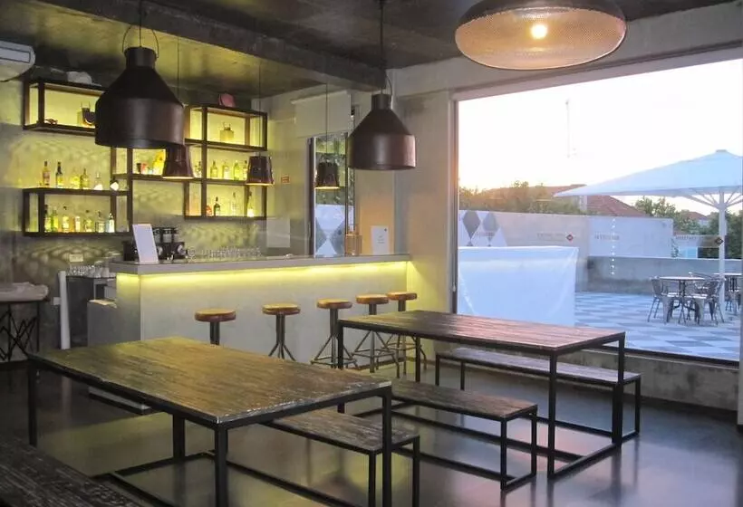 ベッドアンドブレックファースト N1 Hostel Apartments & Suites