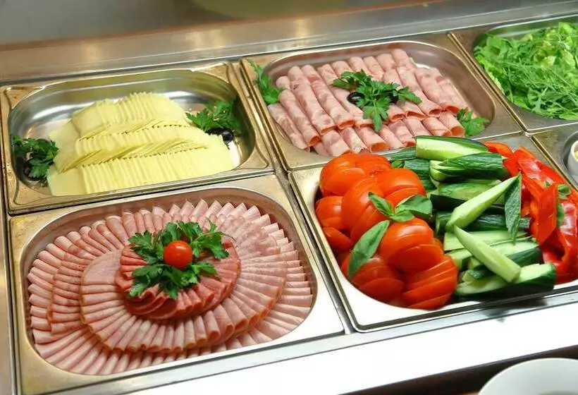 Eco Hotel Romanov Les