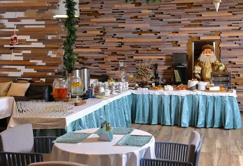 Eco Hotel Romanov Les