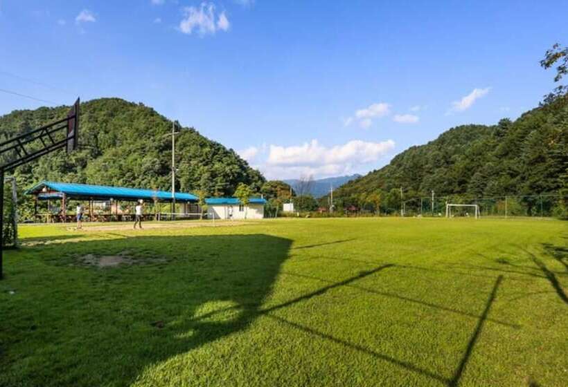 Gapyeong Jandigujang Pension