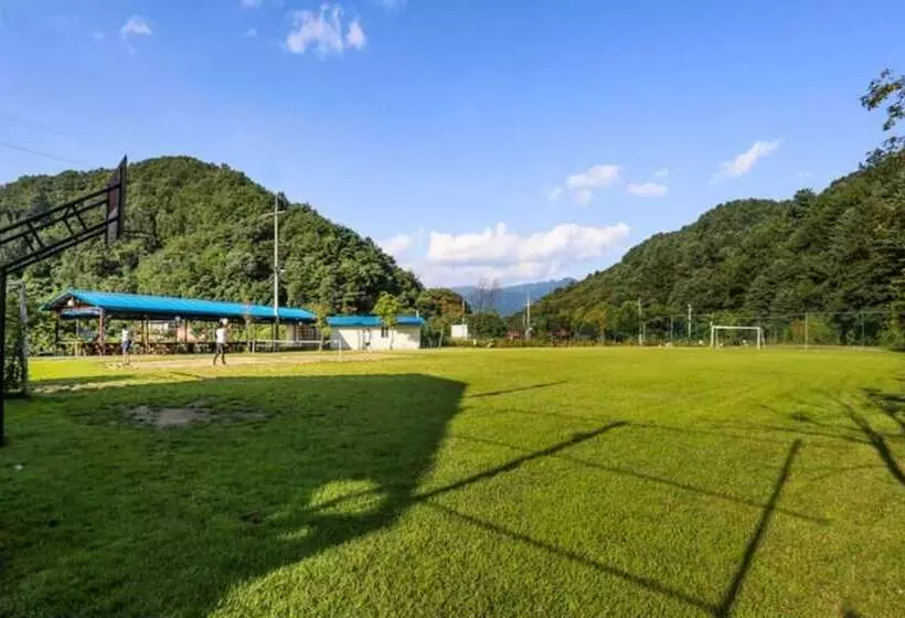 Gapyeong Jandigujang Pension