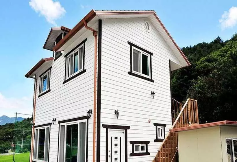 Gapyeong Jandigujang Pension