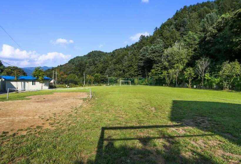 Gapyeong Jandigujang Pension