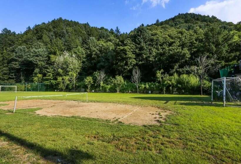 Gapyeong Jandigujang Pension