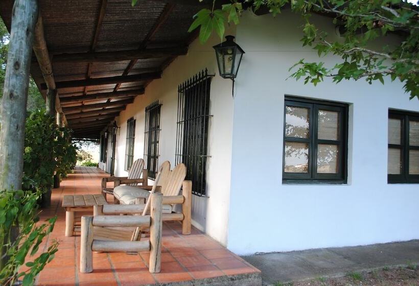 Отель Estancia Aguila Blanca