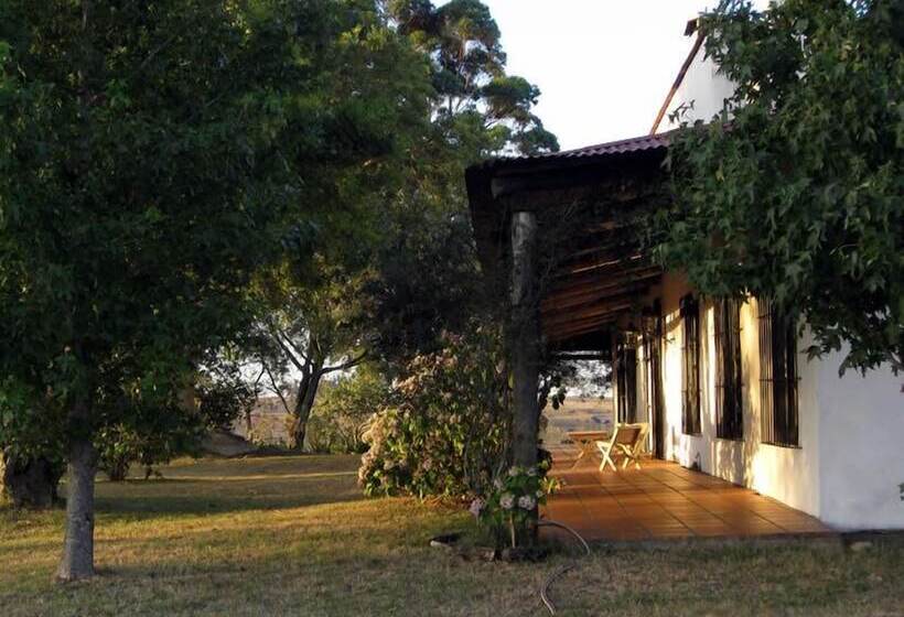 Отель Estancia Aguila Blanca