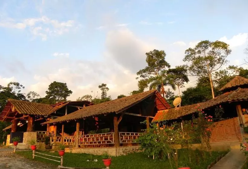 ホテル Kaluz Hosteria & Spa