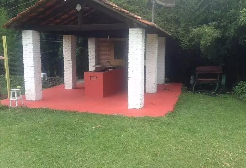 ホテル Pousada Estalagem Das Rosas
