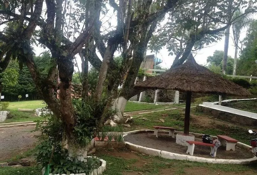 ホテル Pousada Estalagem Das Rosas