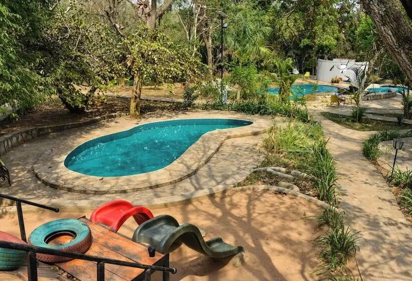 هتل Sambiya River Lodge