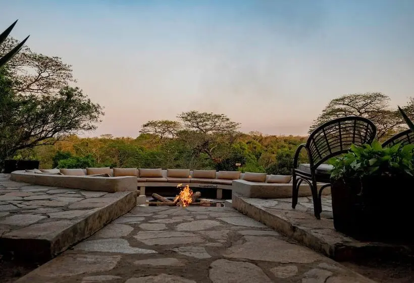 هتل Sambiya River Lodge