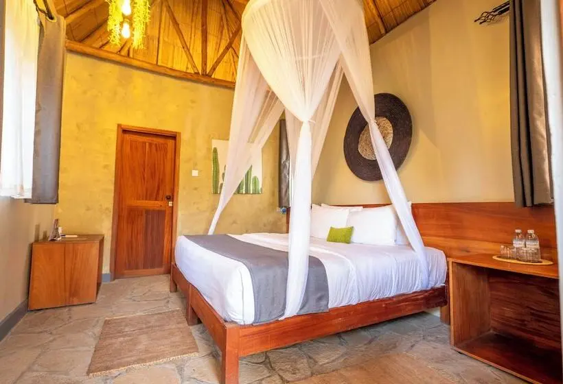 هتل Sambiya River Lodge