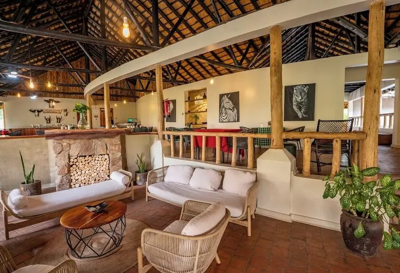 هتل Sambiya River Lodge