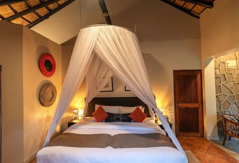 هتل Sambiya River Lodge
