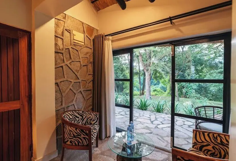 هتل Sambiya River Lodge
