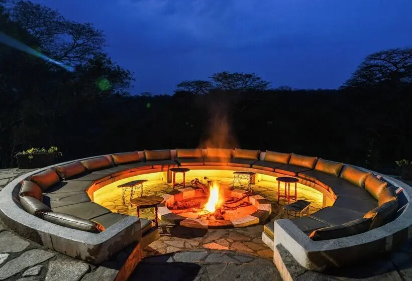 هتل Sambiya River Lodge