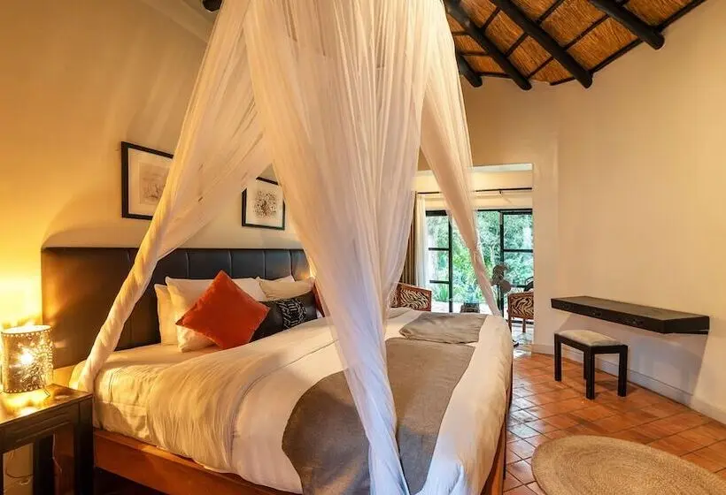 هتل Sambiya River Lodge