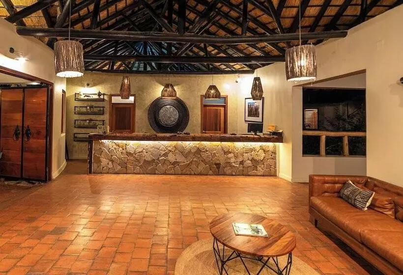 هتل Sambiya River Lodge